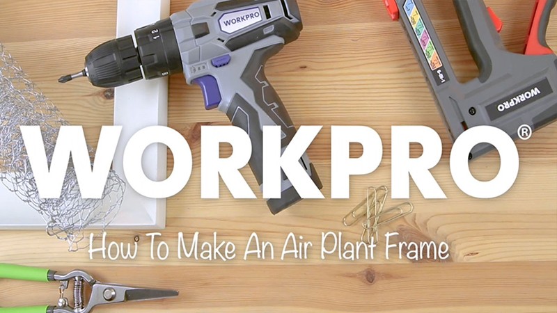 How to MAKE A TABLE using a wooden pallet and a rusty iron base