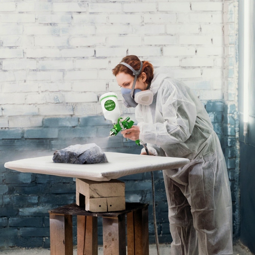 Shawty S0104 HVLP Spray Gun – 1.4/1.7/2.0mm Nozzles, 600CC Canister, 1/4" Air Connection